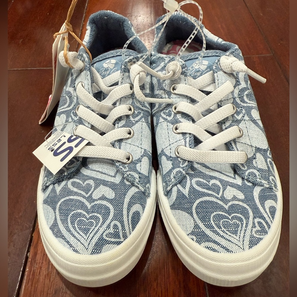 Roxy Blue and White Heart Pattern Sneakers